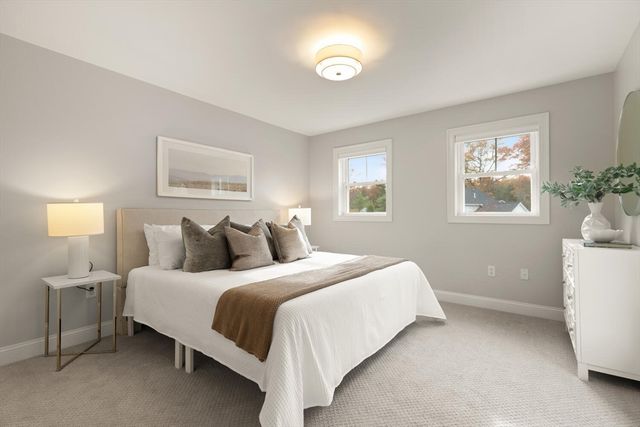 9 Barracks Road 9, Hudson, MA 01749