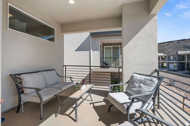 878 S WALKER WAY, St. George, UT 84770