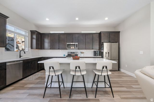 878 S WALKER WAY, St. George, UT 84770