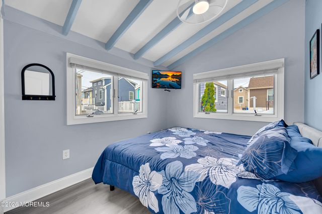 104 W Penguin Way, Lavallette, NJ 08735