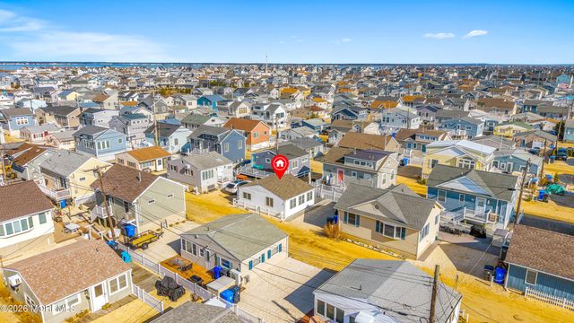 104 W Penguin Way, Lavallette, NJ 08735