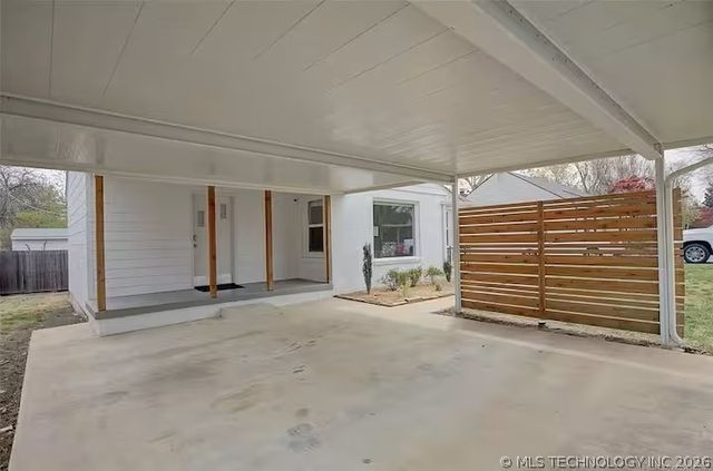 1727 S Knoxville Avenue, Tulsa, OK 74112