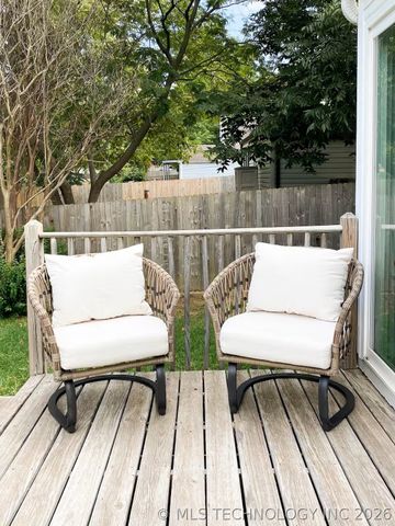 1727 S Knoxville Avenue, Tulsa, OK 74112