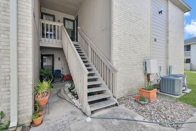 3919 Fairmont Parkway 143, Pasadena, TX 77504