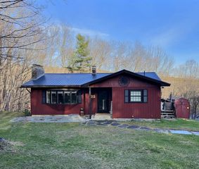1568 Spaulding Road, St. Johnsbury, VT 05819