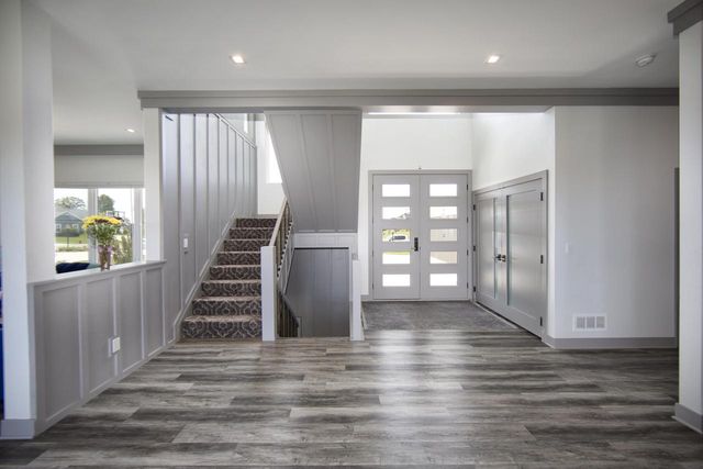 10874 N Tartan COURT, Mequon, WI 53097