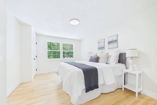 24 David Road, Westport, MA 02790