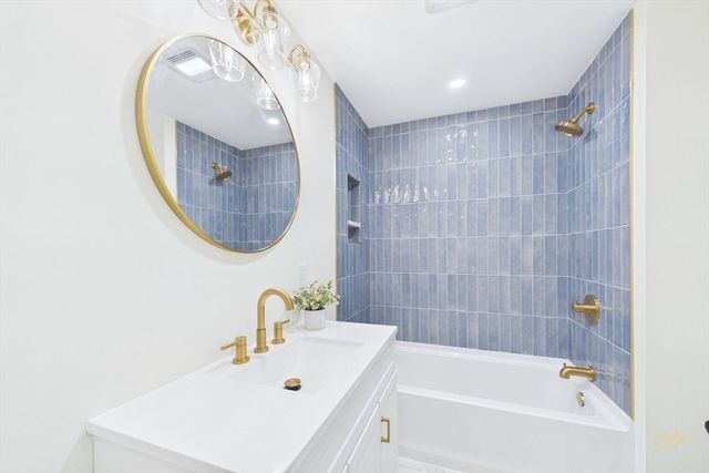24 David Road, Westport, MA 02790