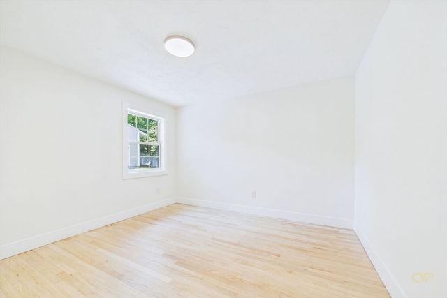 24 David Road, Westport, MA 02790