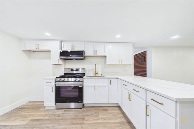 24 David Road, Westport, MA 02790