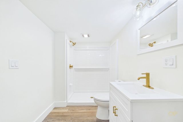 24 David Road, Westport, MA 02790