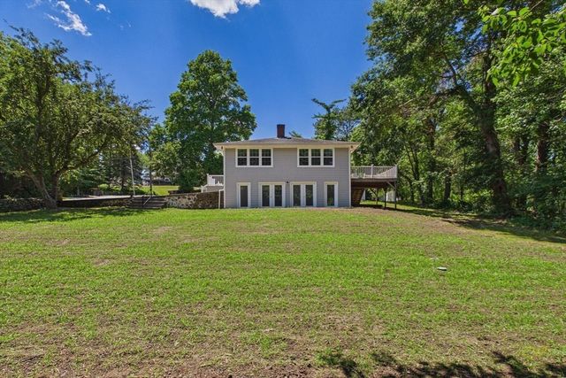 24 David Road, Westport, MA 02790