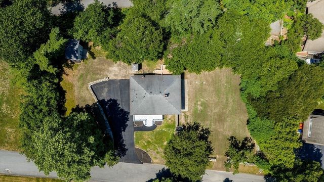 24 David Road, Westport, MA 02790
