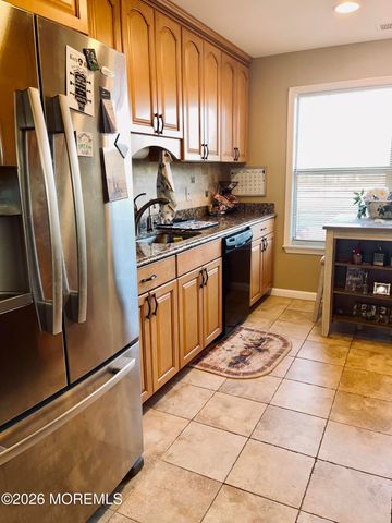 398 Brookview Court, Howell, NJ 07731