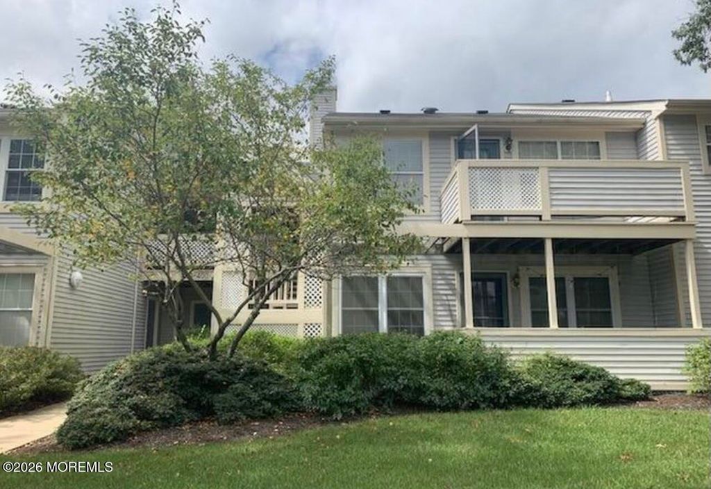 398 Brookview Court, Howell, NJ 07731