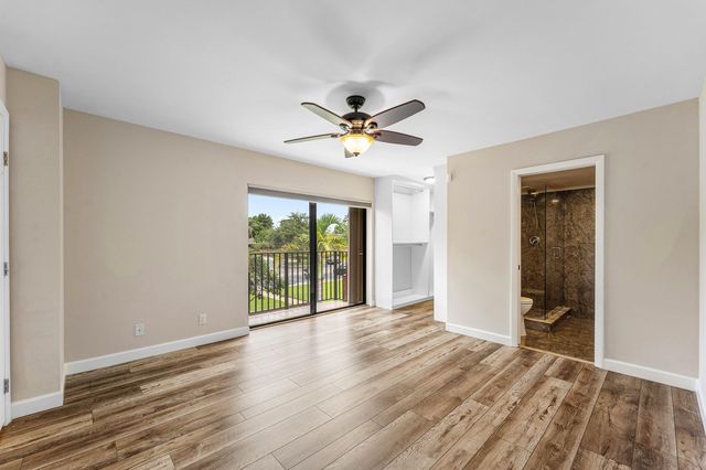 2818 Waterford Drive N, Deerfield Beach, FL 33442