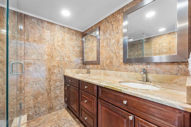 2818 Waterford Drive N, Deerfield Beach, FL 33442