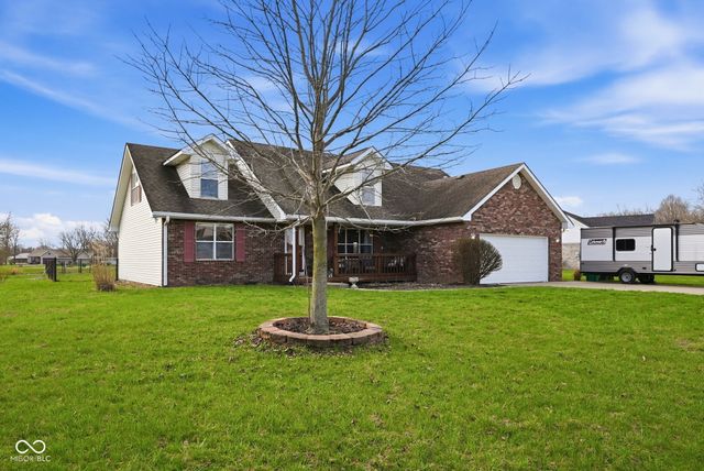 1027 S Teresa Drive, Martinsville, IN 46151