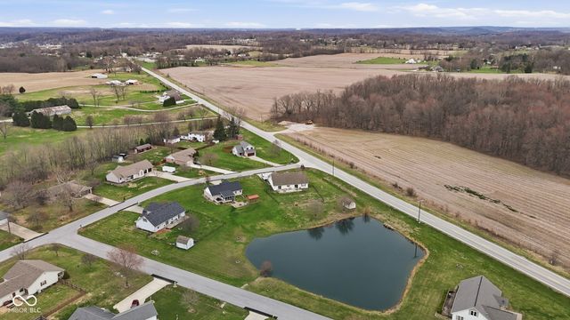 1027 S Teresa Drive, Martinsville, IN 46151