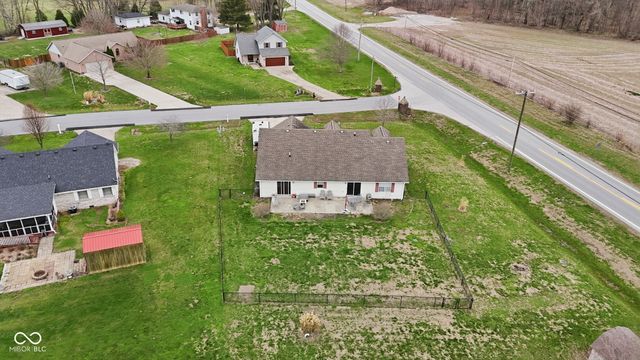 1027 S Teresa Drive, Martinsville, IN 46151