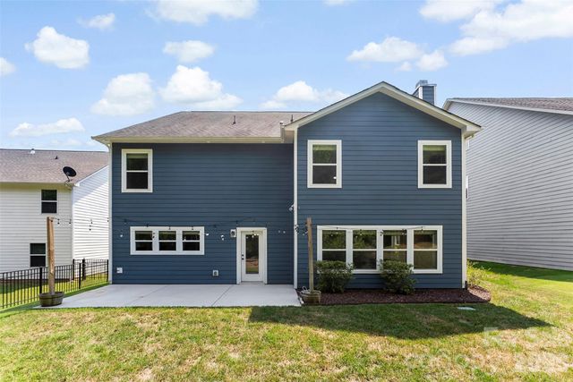 2238 Bluebell Way, Tega Cay, SC 29708
