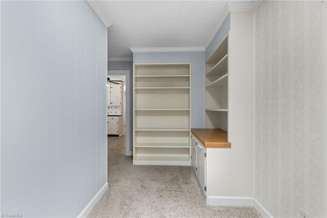 300 E Lee Avenue, Yadkinville, NC 27055