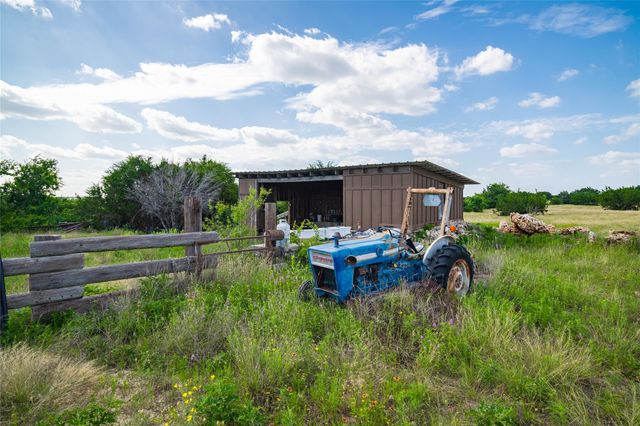 9750 RM-243, Bertram, TX 78605