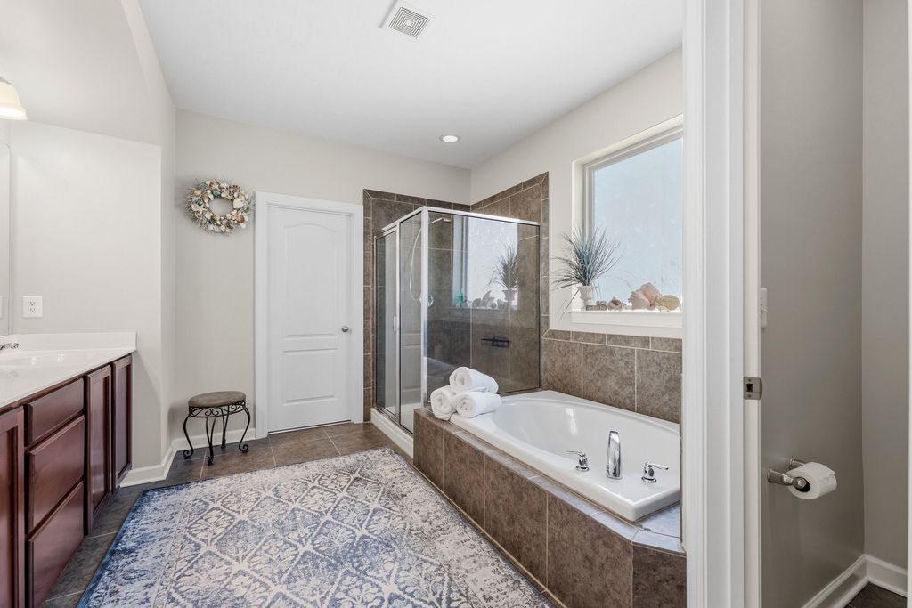 Image 28 of property listing at 220 Devonshire Drive, Moncks Corner, SC 29461