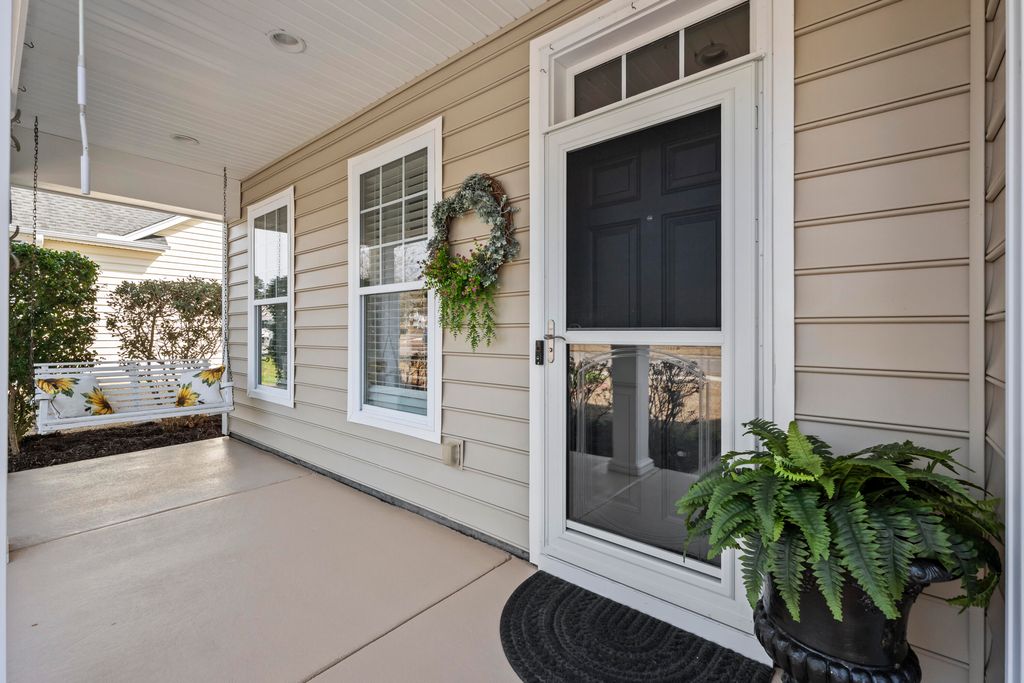 Image 4 of property listing at 220 Devonshire Drive, Moncks Corner, SC 29461