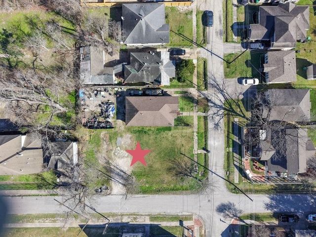 3241 Simmons Street, Houston, TX 77004