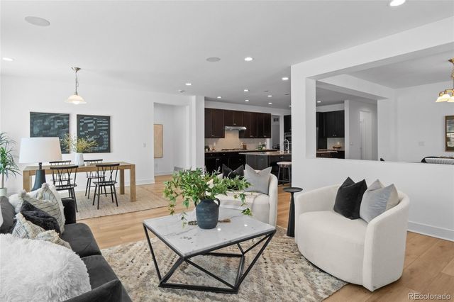 7950 S Flat Rock Way, Aurora, CO 80016