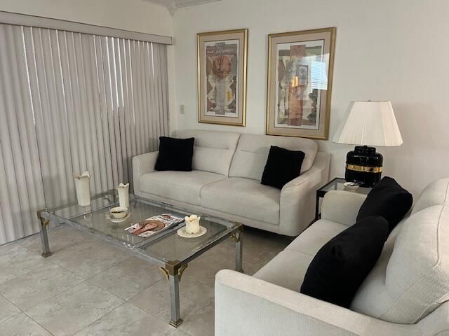 27 Capri A, Delray Beach, FL 33484