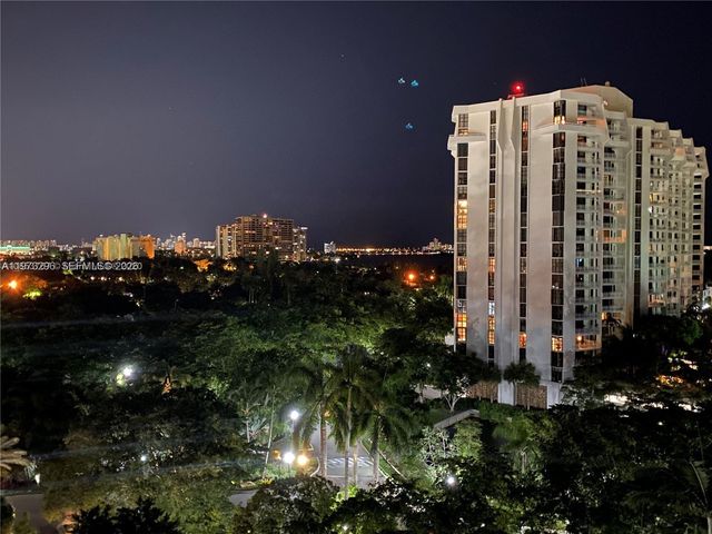 2000 Towerside Ter 1905, Miami, FL 33138