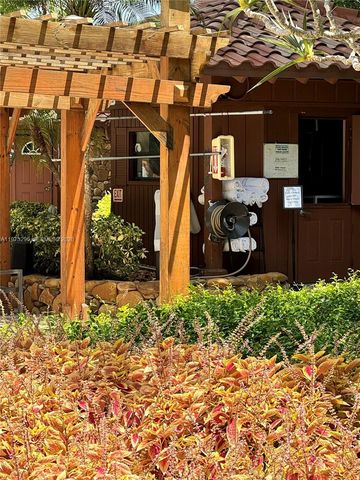 2000 Towerside Ter 1905, Miami, FL 33138