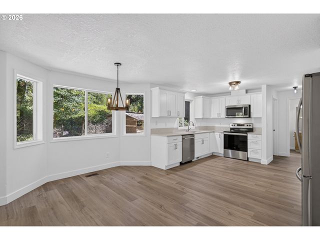 18820 Ne SUNRISE Ln, Yacolt, WA 98675