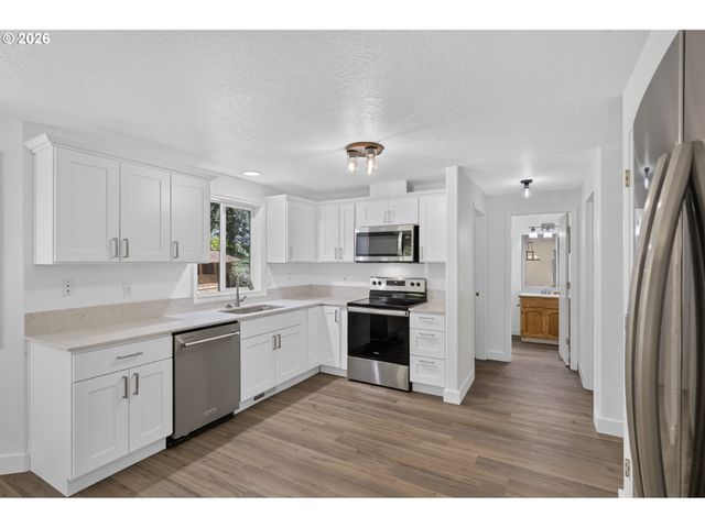 18820 Ne SUNRISE Ln, Yacolt, WA 98675
