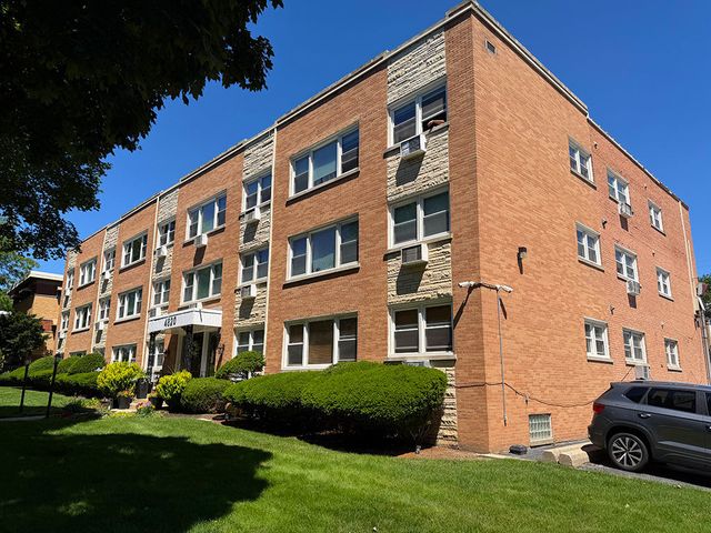 4820 W CONRAD Street 106, Skokie, IL 60077