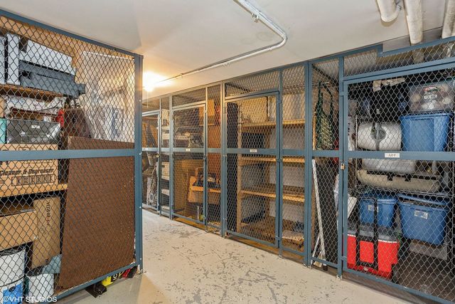 4820 W CONRAD Street 106, Skokie, IL 60077