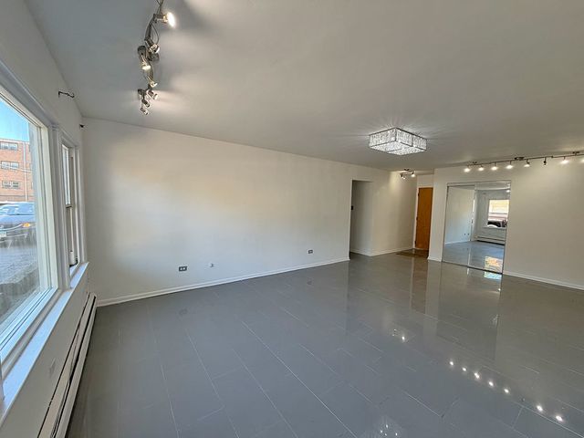 4820 W CONRAD Street 106, Skokie, IL 60077