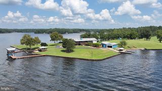 11200 EMERY LN, Bumpass, VA 23024