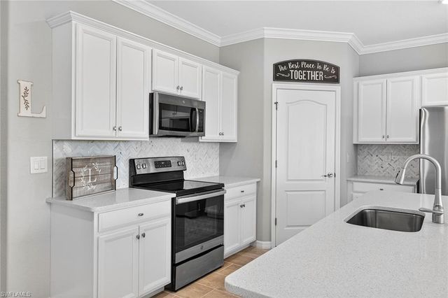 19840 Beechcrest PL, Estero, FL 33928