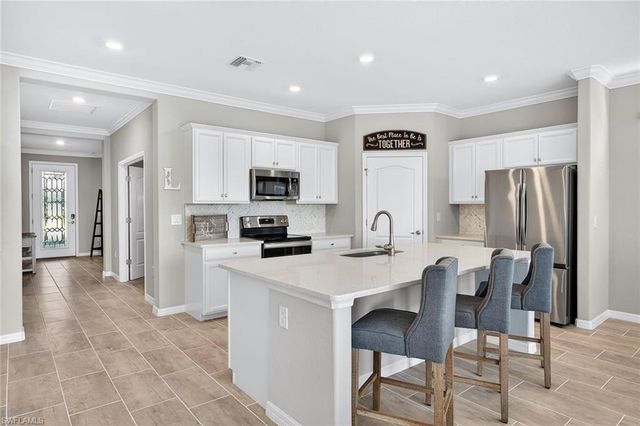 19840 Beechcrest PL, Estero, FL 33928