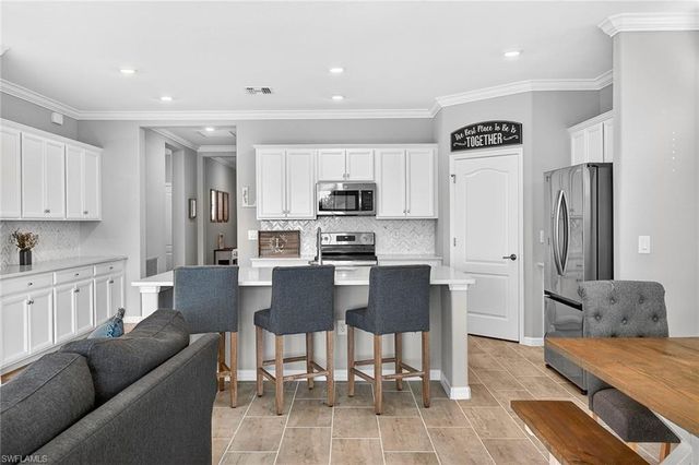 19840 Beechcrest PL, Estero, FL 33928