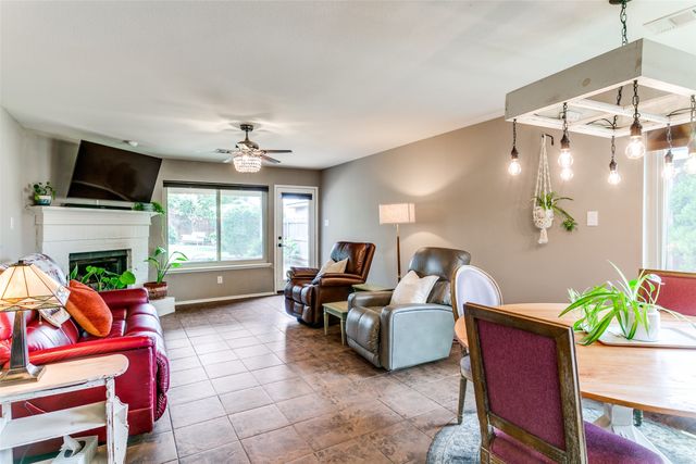 1528 Caymus Court, Lewisville, TX 75067