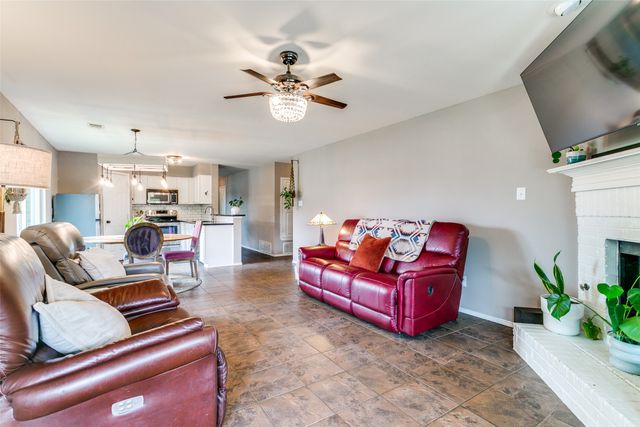 1528 Caymus Court, Lewisville, TX 75067