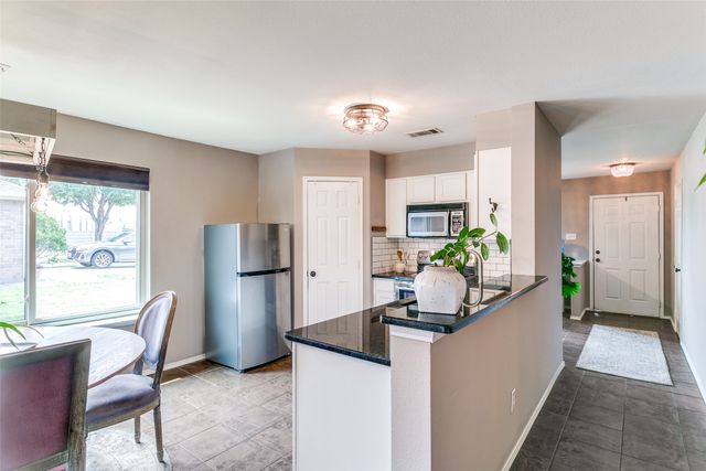 1528 Caymus Court, Lewisville, TX 75067