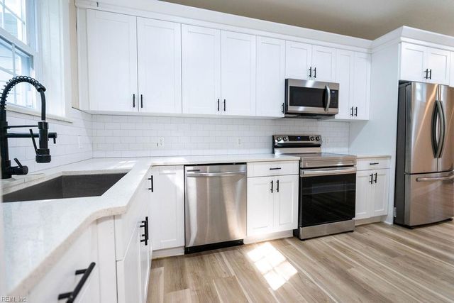 1407 Old Buckroe RD, Hampton, VA 23663