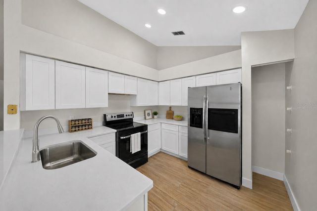 2007 59TH CIRCLE S, St Petersburg, FL 33712