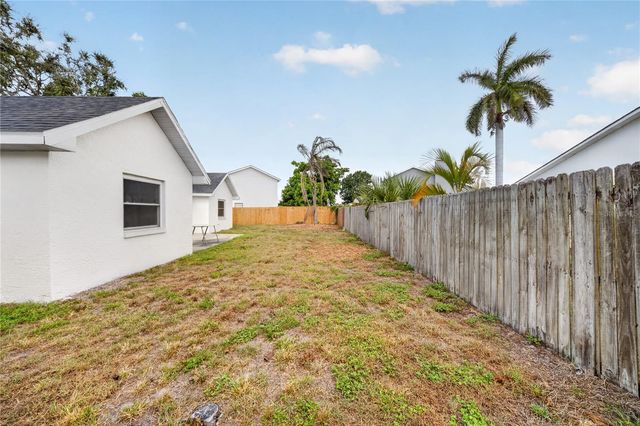 2007 59TH CIRCLE S, St Petersburg, FL 33712
