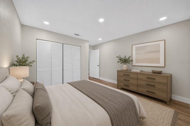 2007 59TH CIRCLE S, St Petersburg, FL 33712